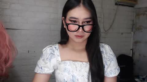 camela_star online show from 11-04-25, 05:56