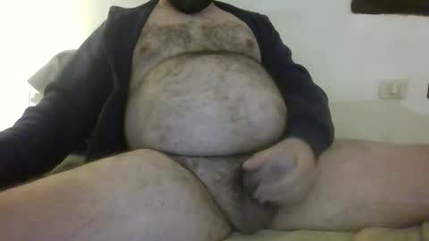Snapshot of camera008 chatting on 05-16-26, 09:35 camera008 online show from 05-16-26, 09:35