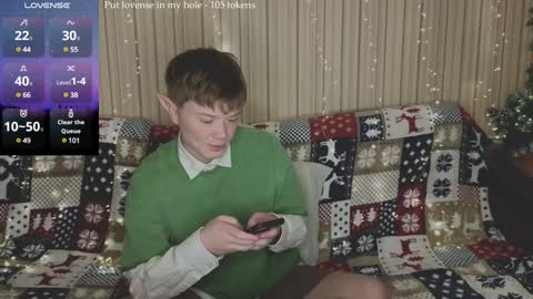 Snapshot of cameron_crowly chatting on 12-21-24, 04:41 Cameron online show from 12-21-24, 04:41