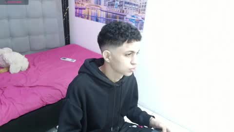 Snapshot of cameron_lux4 chatting on 04-24-26, 04:26 CAMERON online show from 04-24-26, 04:26