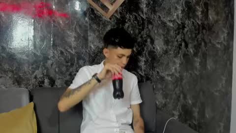 Snapshot of cameron_lux4 chatting on 05-02-26, 03:22 CAMERON online show from 05-02-26, 03:22