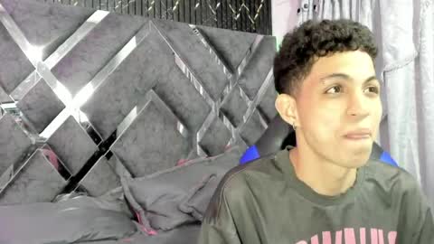 Snapshot of cameron_lux4 chatting on 05-07-26, 03:45 CAMERON online show from 05-07-26, 03:45