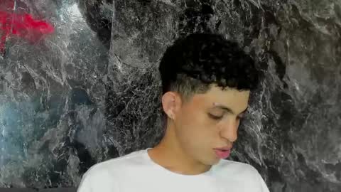 Snapshot of cameron_lux4 chatting on 05-09-26, 03:34 CAMERON online show from 05-09-26, 03:34