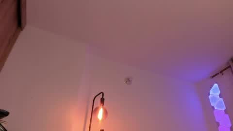 Snapshot of cameron_lyra chatting on 03-26-26, 12:50 Cameron online show from 03-26-26, 12:50