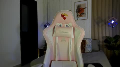 Cameron  online show from 11-16-25, 07:52