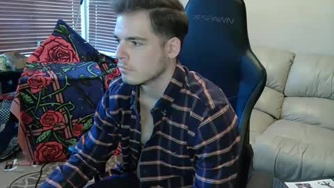 Snapshot of camerondt chatting on 01-16-25, 08:36 camerondt online show from 01-16-25, 08:36