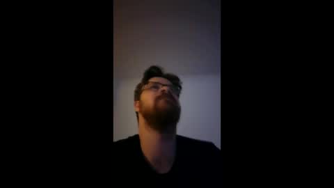 Snapshot of cameronjude chatting on 06-10-26, 12:37 cameronjude online show from 06-10-26, 12:37