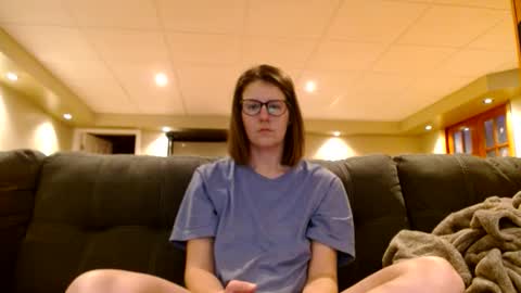 Snapshot of camforfunmoment chatting on 12-04-24, 01:36 camforfunmoment online show from 12-04-24, 01:36