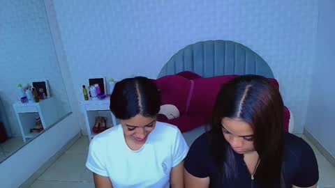 Snapshot of cami_bunnygirlx chatting on 03-25-26, 02:56 CAMI online show from 03-25-26, 02:56