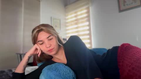 camii19y online show from 11-28-25, 04:09