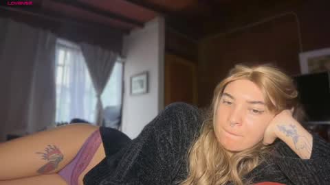 Snapshot of camii19y chatting on 06-08-26, 09:04 camii19y online show from 06-08-26, 09:04
