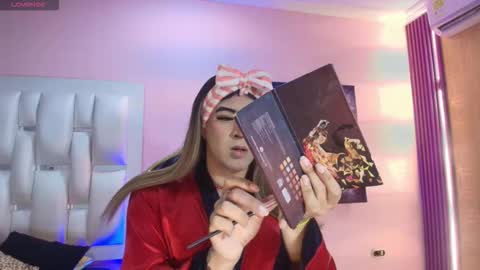 Snapshot of camii_raux chatting on 01-17-26, 04:28 CA M I online show from 01-17-26, 04:28