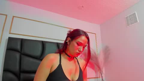 Snapshot of camiirosse chatting on 01-12-26, 08:14 camiirosse online show from 01-12-26, 08:14