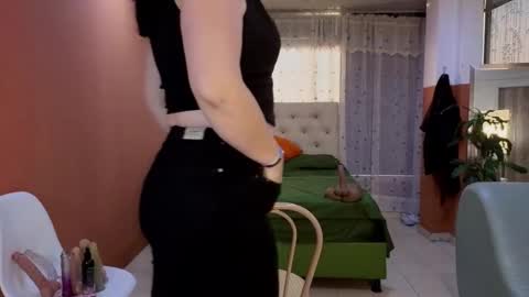 Camil online show from 11-01-25, 11:01