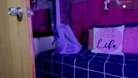 camila__bouzas online show from 02-17-26, 12:01