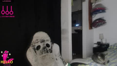 camila online show from 04-26-26, 04:32