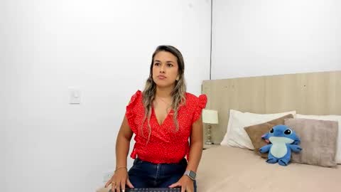 Snapshot of camila_borbon chatting on 10-30-25, 11:11 camila Borbon online show from 10-30-25, 11:11