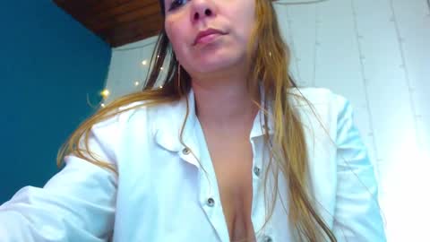 Snapshot of camila_delarosa chatting on 12-27-24, 03:26 camila online show from 12-27-24, 03:26