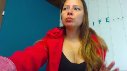 Snapshot of camila_delarosa chatting on 01-15-25, 12:58 camila online show from 01-15-25, 12:58