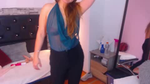 Snapshot of camila_delarosa chatting on 03-11-25, 12:28 camila online show from 03-11-25, 12:28