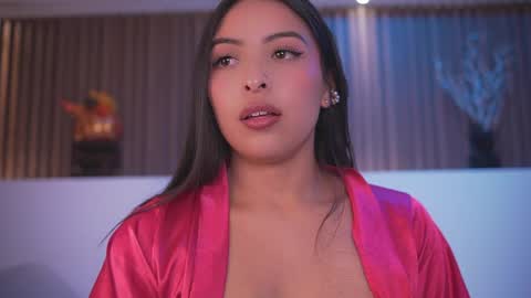 Snapshot of camila_dupont chatting on 05-08-26, 04:18 Camila online show from 05-08-26, 04:18