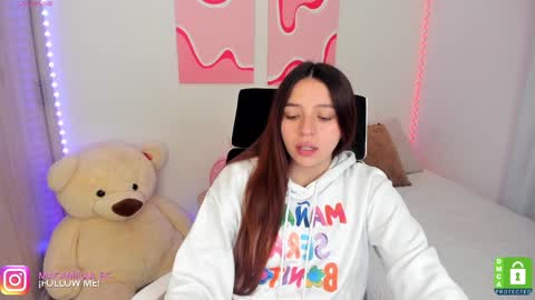  C A M I  online show from 01-04-25, 11:38