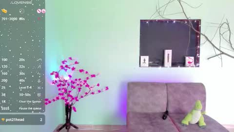 C A M I L A online show from 11-14-25, 04:38