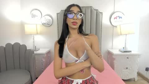 camila sunsen online show from 05-13-26, 01:25