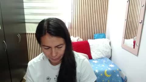 Camila Vargas online show from 06-09-26, 07:03
