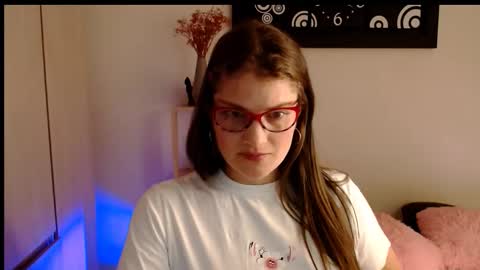 Snapshot of camila_ventura chatting on 01-19-26, 01:09 Camila ventura online show from 01-19-26, 01:09
