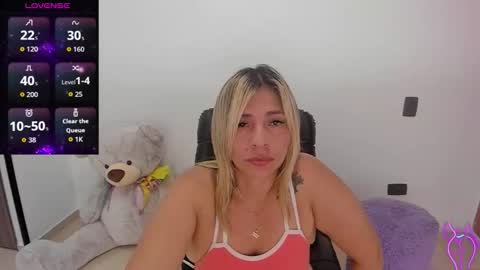 Snapshot of camilabliss chatting on 11-26-25, 11:50 Camila online show from 11-26-25, 11:50