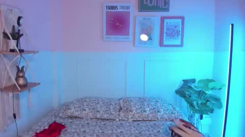 Camila  online show from 09-22-25, 11:45