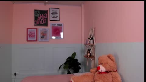 Camila  online show from 11-10-25, 12:26