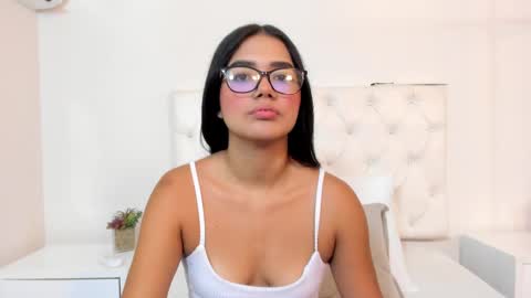 Snapshot of camilarosses chatting on 11-07-25, 11:21 camilarosses online show from 11-07-25, 11:21