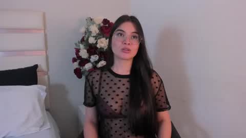 Snapshot of camilasofiia chatting on 01-28-25, 08:58 Camila online show from 01-28-25, 08:58