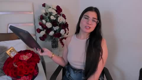 Snapshot of camilasofiia chatting on 02-15-25, 09:15 Camila online show from 02-15-25, 09:15