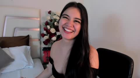 Snapshot of camilasofiia chatting on 03-10-25, 11:06 Camila online show from 03-10-25, 11:06