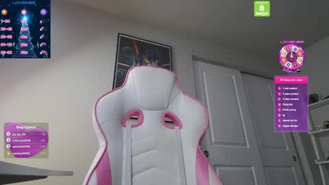 Snapshot of camillacassidy chatting on 12-18-24, 10:46 CamillaCassidy online show from 12-18-24, 10:46