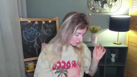 camilladreamer online show from 06-06-26, 11:04