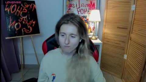 Snapshot of camilladreamer chatting on 06-30-26, 05:47 camilladreamer online show from 06-30-26, 05:47