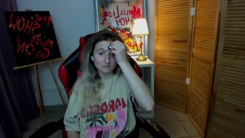 Snapshot of camilladreamer chatting on 07-19-26, 04:33 camilladreamer online show from 07-19-26, 04:33