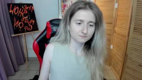 Snapshot of camilladreamer chatting on 07-28-26, 03:21 camilladreamer online show from 07-28-26, 03:21