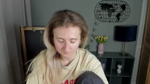 Snapshot of camilladreamer chatting on 07-30-26, 01:32 camilladreamer online show from 07-30-26, 01:32