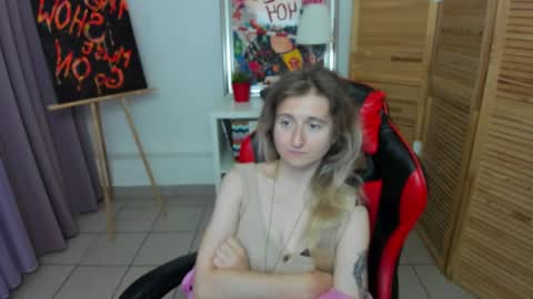 Snapshot of camilladreamer chatting on 08-08-26, 01:30 camilladreamer online show from 08-08-26, 01:30