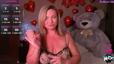 Snapshot of camille_game chatting on 07-02-26, 09:43 Camille Game online show from 07-02-26, 09:43