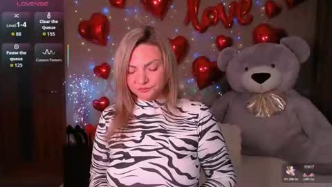 Snapshot of camille_game chatting on 07-06-26, 10:23 Camille Game online show from 07-06-26, 10:23