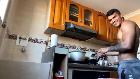 Snapshot of camilo_contre21 chatting on 01-29-25, 09:39 camilo_contre21 online show from 01-29-25, 09:39