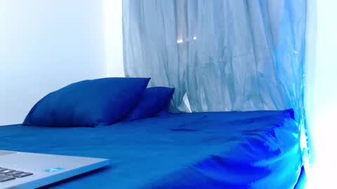 Snapshot of camilo_contre21 chatting on 03-11-25, 07:47 camilo_contre21 online show from 03-11-25, 07:47