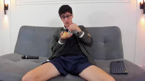 Camilo online show from 03-20-26, 03:11