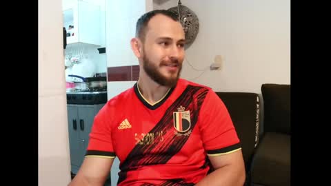 Snapshot of camiloex chatting on 12-03-24, 01:08 Camilo online show from 12-03-24, 01:08